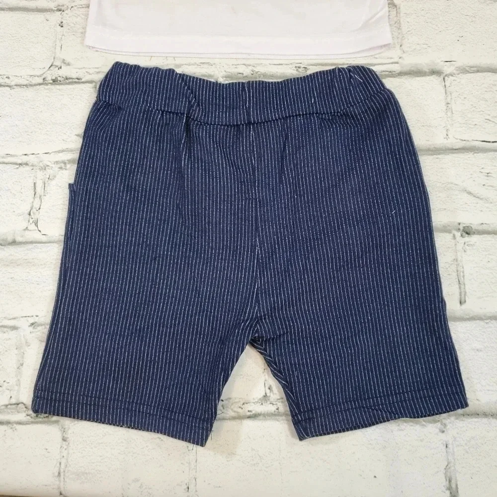 Boutique navy blue